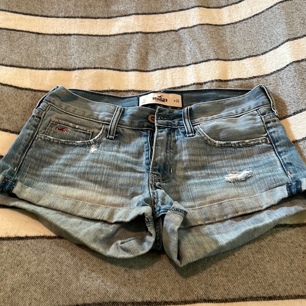hollister low rise shorts